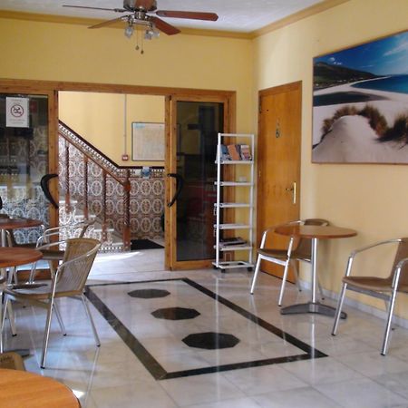 Hostal Tarik Hotel Tarifa Exterior foto