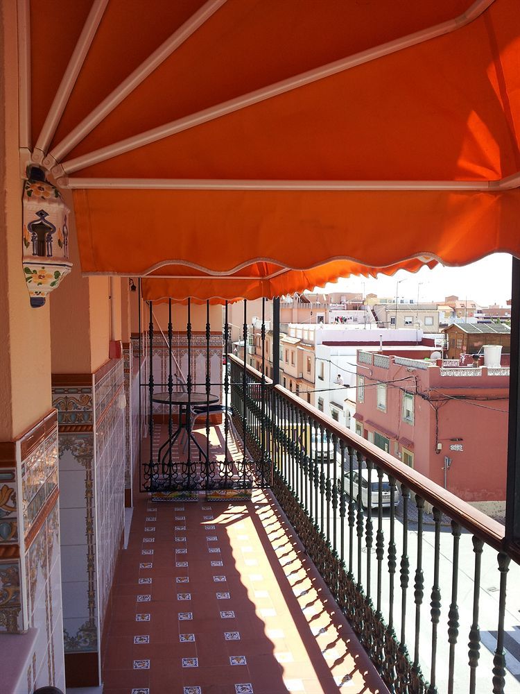 Hostal Tarik Hotel Tarifa Exterior foto